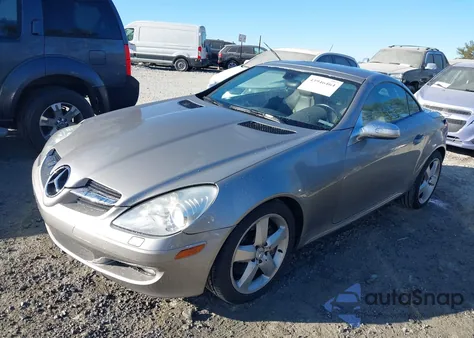 2005 Mercedes-Benz Slk 350 from USA, damaged, VIN WDBWK56FX5F030039